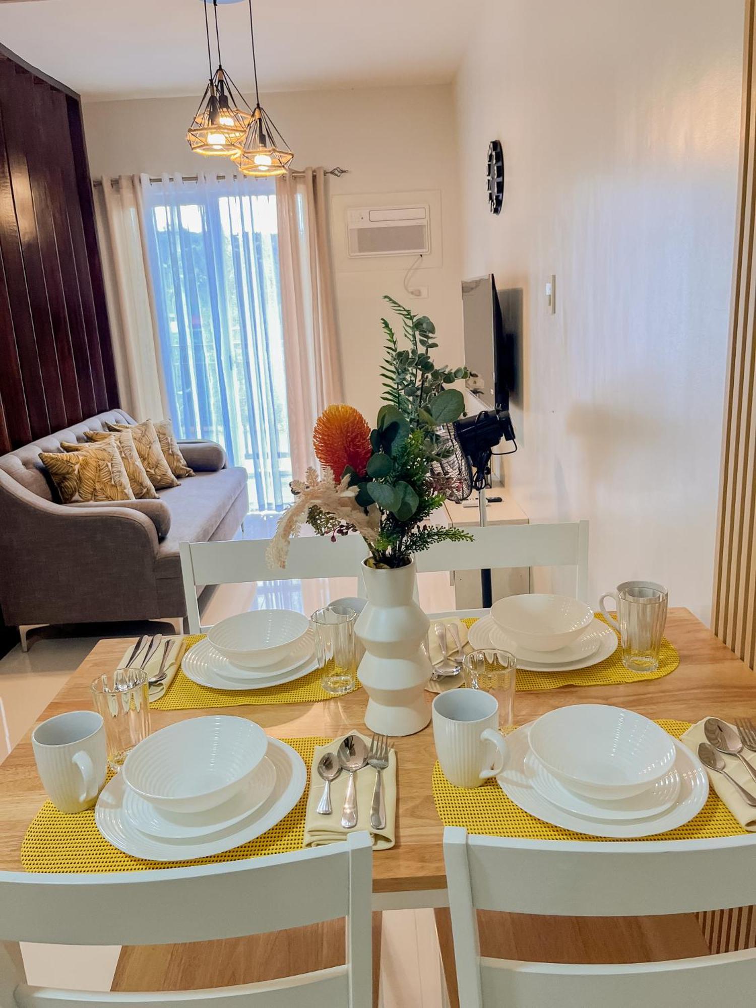 2 Bedroom And Studio Apartments With Private Pool And Gym In Vista Manors Verdant Puerto Princesa Exterior photo