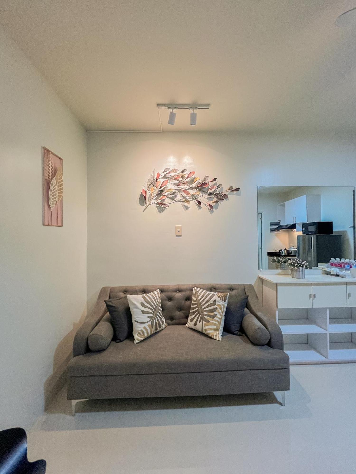 2 Bedroom And Studio Apartments With Private Pool And Gym In Vista Manors Verdant Puerto Princesa Exterior photo