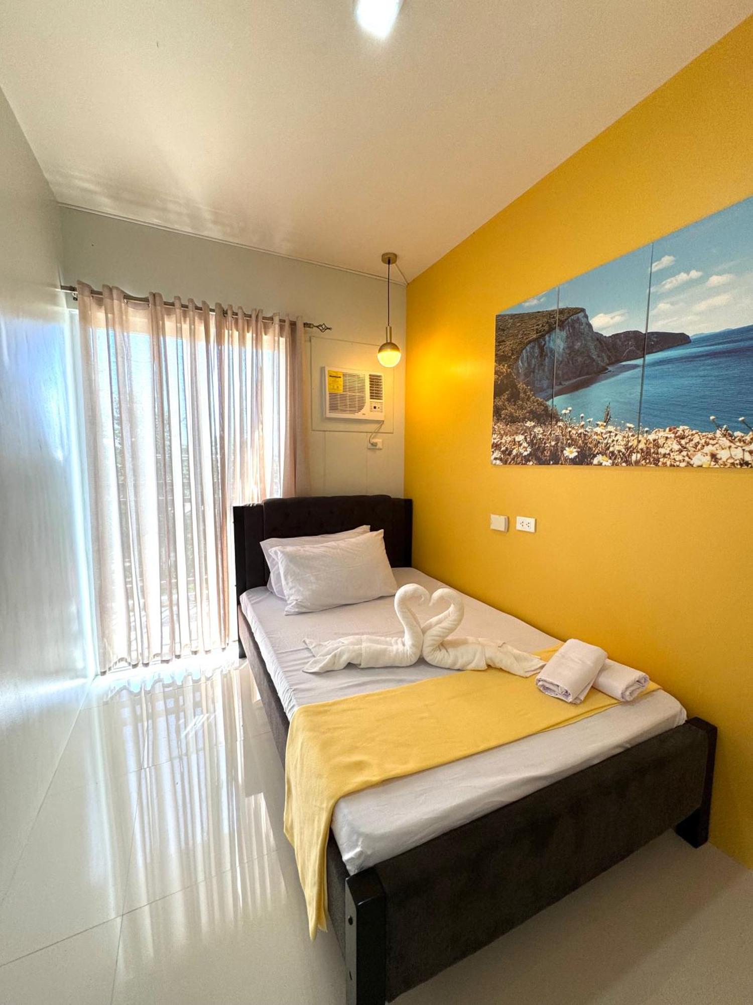 2 Bedroom And Studio Apartments With Private Pool And Gym In Vista Manors Verdant Puerto Princesa Exterior photo